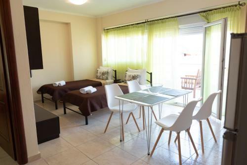 Evdokia's Apartments And Rooms