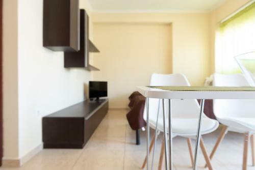 Evdokia's Apartments And Rooms