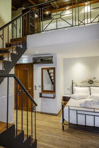 Hostal Arxontariki Suites