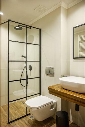 Hostal Arxontariki Suites