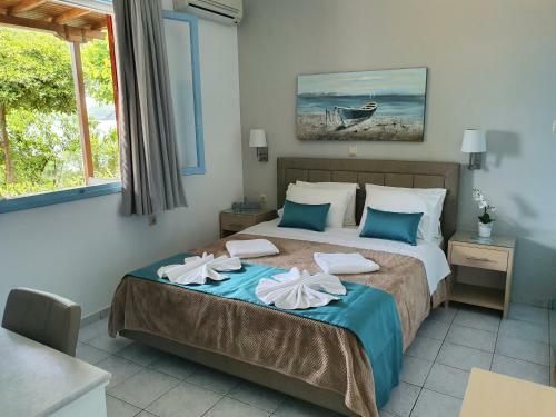 Daglas Beach House At Nidri