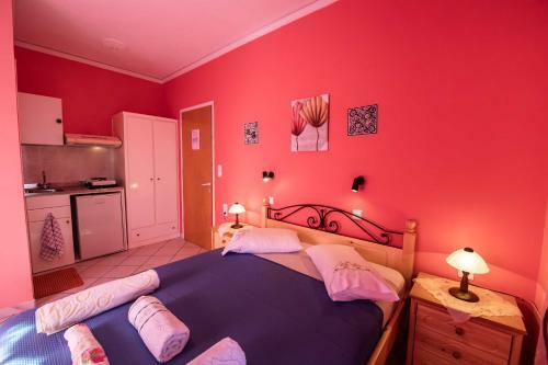 Efthalia Apartments & Studios