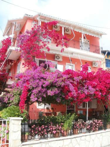Efthalia Apartments & Studios
