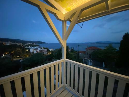Dream Hill Athos