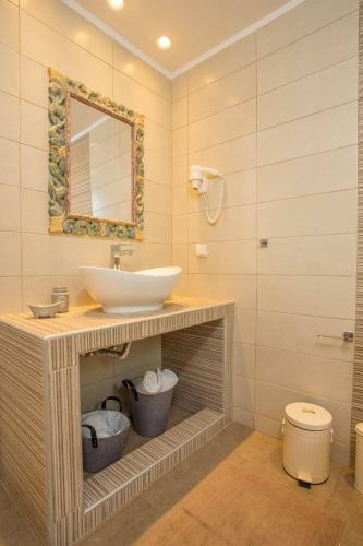 Villa Alexandros Stone House