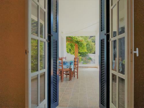 Apartamento Palaiopoli View Studio