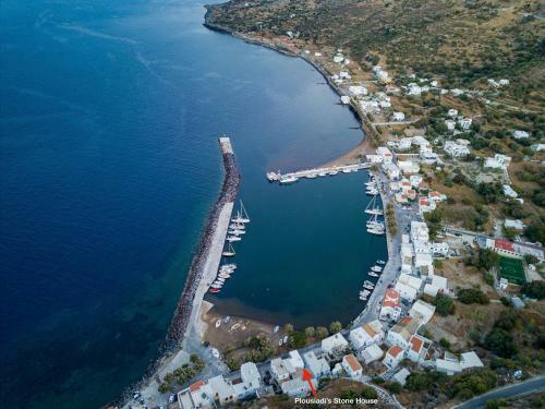 Apartamento Plousiadi?s Stone House