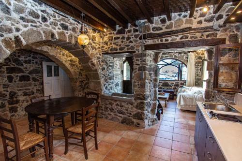 Apartamento Plousiadi?s Stone House