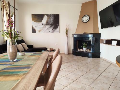 Hostal Modern 1br Apt , Garden , View & AC