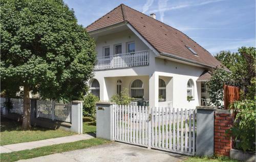 Holiday Home Pipacs Utca-balatonsz�rsz�