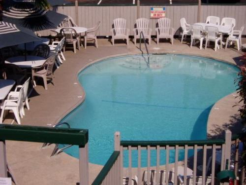 Motel Cedarwood Inn