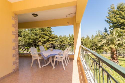 Kyrana Apartments