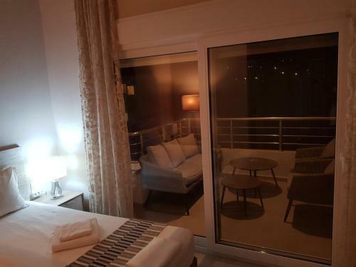 Sithonia Suites Luxury Apartments 4 Beds