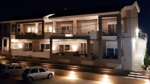 Sithonia Suites Luxury Apartments 4 Beds