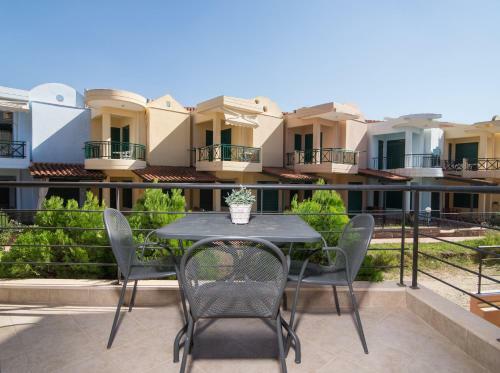 Filippos Apartments & Studios