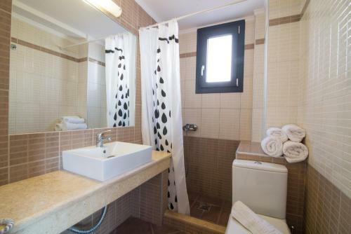 Filippos Apartments & Studios