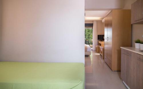 Filippos Apartments & Studios