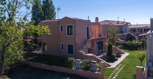 Filippos Apartments & Studios