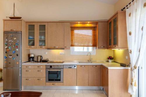 Luxury Nikiti?s House