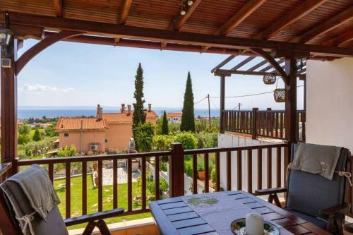 Luxury Nikiti?s House