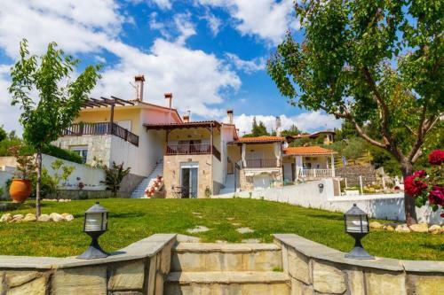 Luxury Nikiti?s House