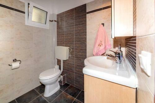 Luxury Nikiti?s House
