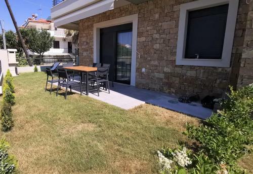 Nikiti Modern Villa