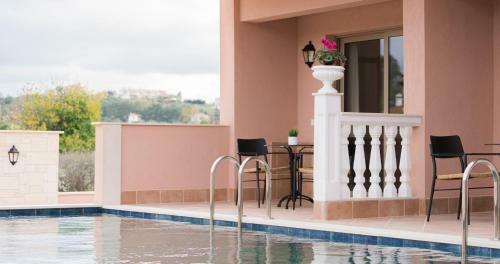 Apartamento Kseynasa Nikiti Suites