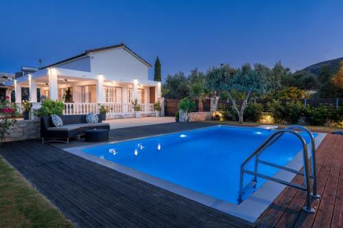 White Collection Villas & Suites - Pnoe Villa