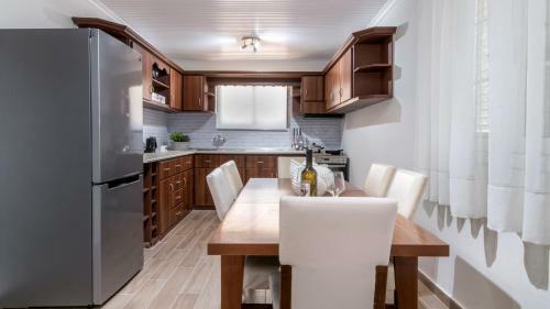 White Collection Villas & Suites - Pnoe Villa