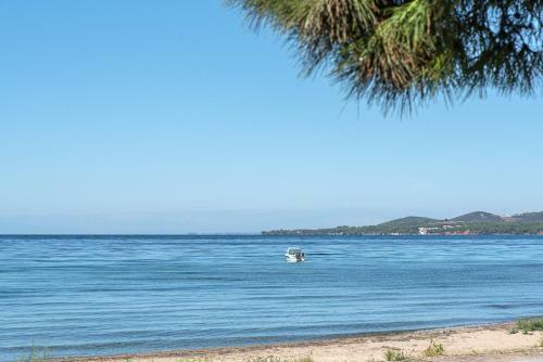 Onar Seafront Maisonette