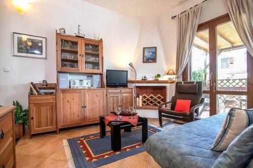 Onar Seafront Maisonette
