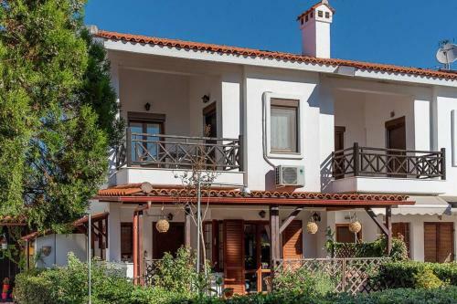 Onar Seafront Maisonette