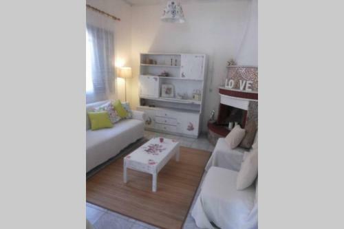 Holiday House, Near The Beach
