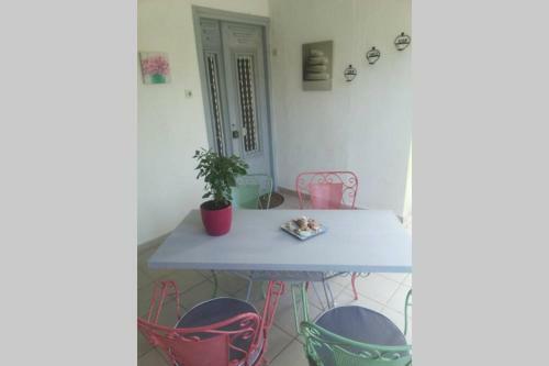 Holiday House, Near The Beach