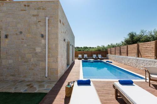 Villa Vera - With Private Heated Pool & Jacuzzi