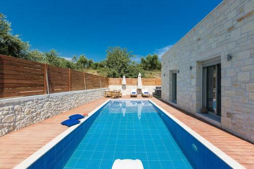 Villa Vera - With Private Heated Pool & Jacuzzi