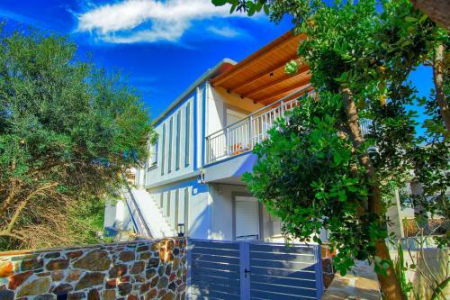 Bitsakis Family - Paleochora Luxury Villa