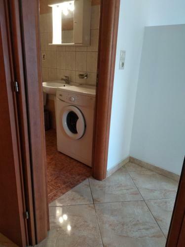 Ton Mari Apartments