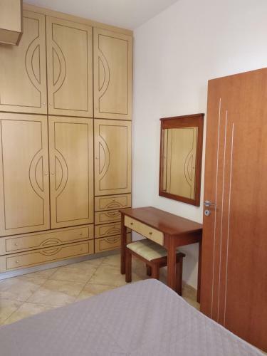 Ton Mari Apartments