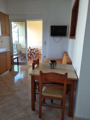 Ton Mari Apartments