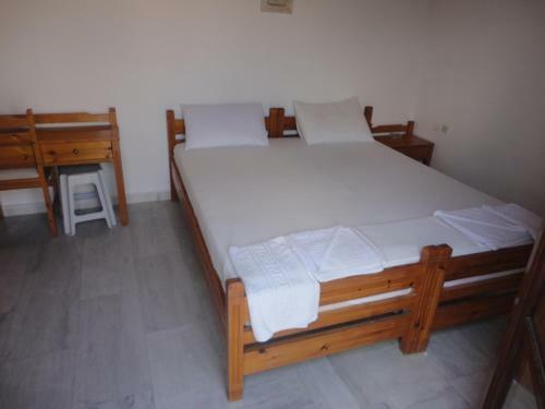 Hostal Spamandos Rooms