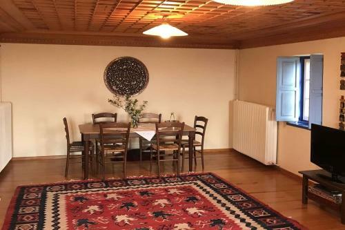 Chariklia Traditional House