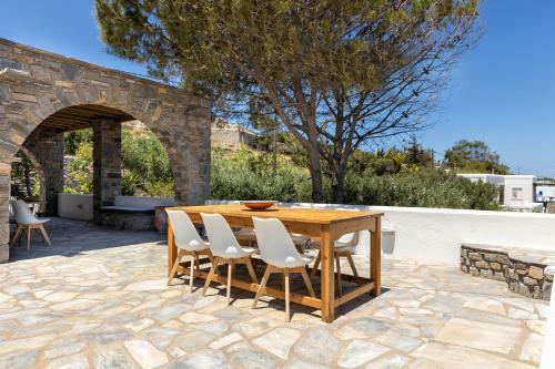 Daphne's Lux Villa