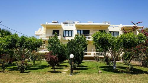 Lefka Apartments