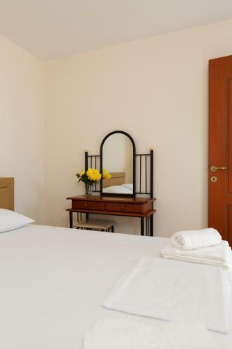 Glyfada Villas III