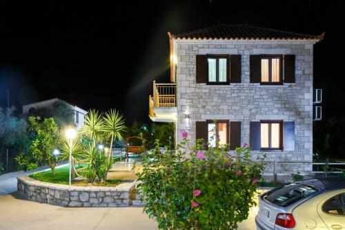 Glyfada Villas ||