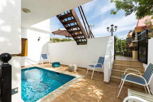 Eleutheria Villa - Beach, Pool & Jacuzzi!