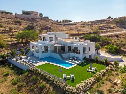 Eolia Villa, Beach Relaxation!