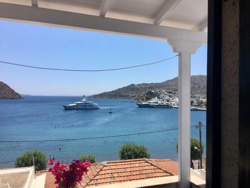 Petridi Maria Suites & Apartments